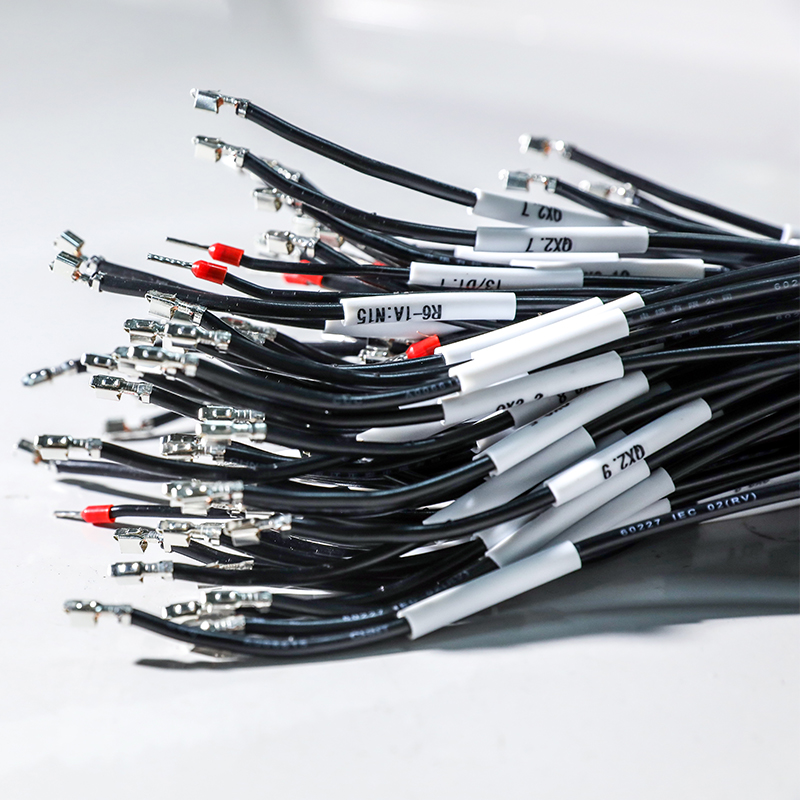 61穿號碼管機(jī)，多線型穿號碼管機(jī)，穿號碼管端子機(jī)，全自動號碼管機(jī)端子機(jī)