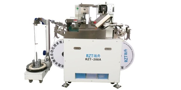 如何安全地操作全自動端子機？?